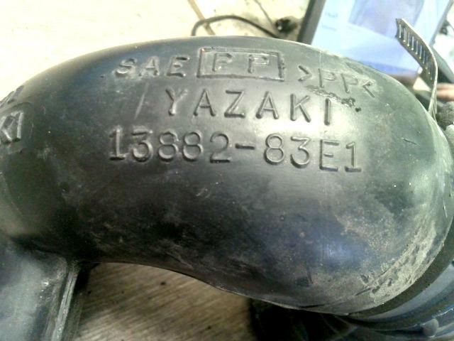 bontott SUZUKI WAGON R PLUS Légbeömlő Cső