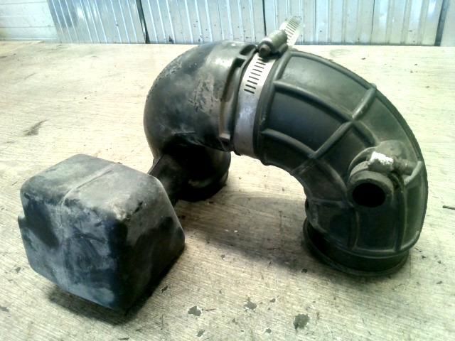 bontott SUZUKI WAGON R PLUS Légbeömlő Cső