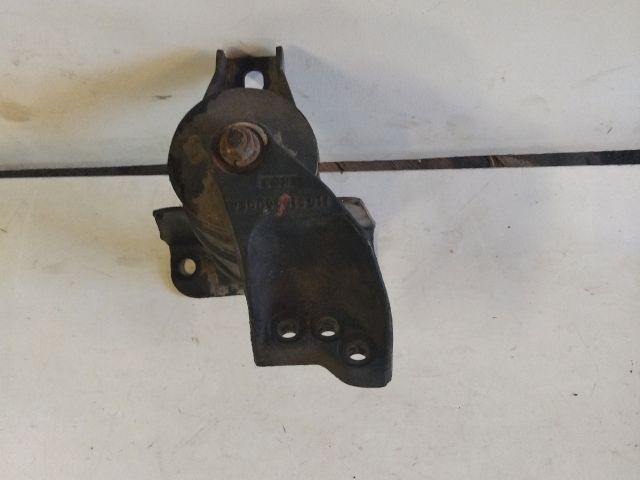 bontott SUZUKI WAGON R PLUS Motor Tartó Bak (Fém)