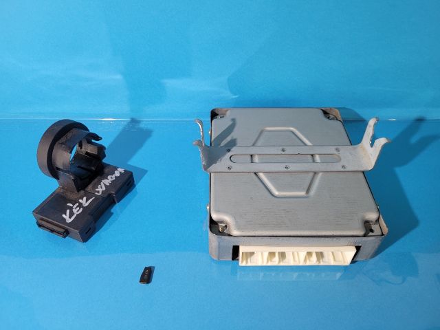 bontott SUZUKI WAGON R PLUS Motorvezérlő