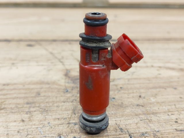 bontott SUZUKI WAGON R PLUS Porlasztó (1 db)