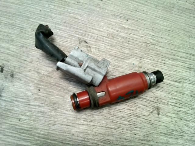 bontott SUZUKI WAGON R PLUS Porlasztó (1 db)