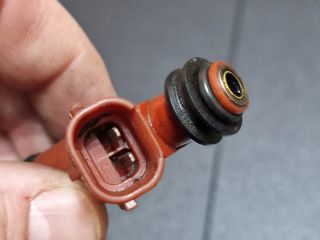 bontott SUZUKI WAGON R PLUS Porlasztó (1 db)