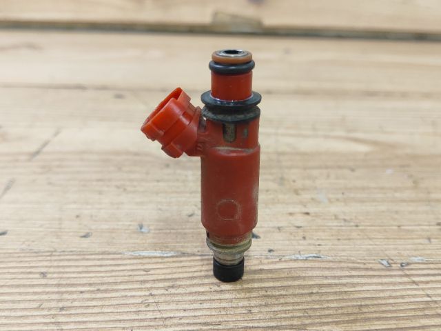 bontott SUZUKI WAGON R PLUS Porlasztó (1 db)