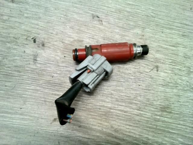 bontott SUZUKI WAGON R PLUS Porlasztó (1 db)