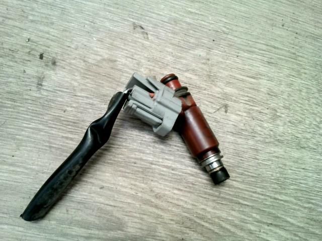 bontott SUZUKI WAGON R PLUS Porlasztó (1 db)