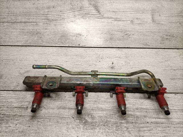 bontott SUZUKI WAGON R PLUS Porlasztó (1 db)