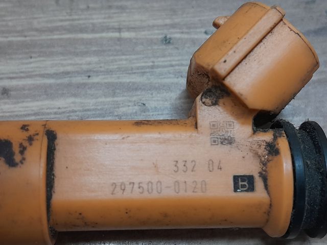 bontott SUZUKI WAGON R PLUS Porlasztó (1 db)