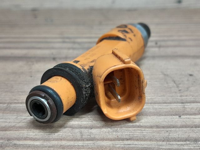 bontott SUZUKI WAGON R PLUS Porlasztó (1 db)