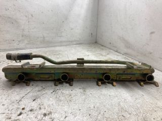 bontott SUZUKI WAGON R PLUS Porlasztó Sor / Híd