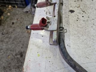 bontott SUZUKI WAGON R PLUS Porlasztó Sor / Híd