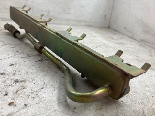 bontott SUZUKI WAGON R PLUS Porlasztó Sor / Híd