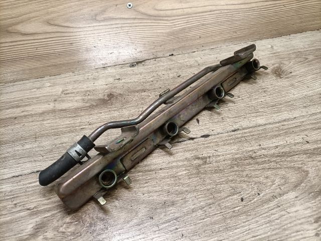 bontott SUZUKI WAGON R PLUS Porlasztó Sor / Híd