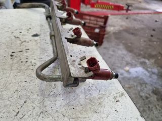 bontott SUZUKI WAGON R PLUS Porlasztó Sor / Híd