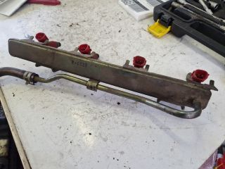 bontott SUZUKI WAGON R PLUS Porlasztó Sor / Híd