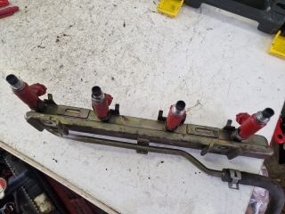 bontott SUZUKI WAGON R PLUS Porlasztó Sor / Híd