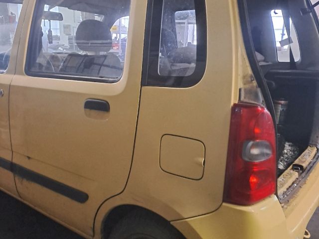 bontott SUZUKI WAGON R PLUS Tankbetöltő Cső (Fém)