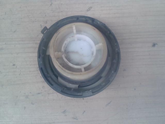 bontott SUZUKI WAGON R PLUS Tanksapka