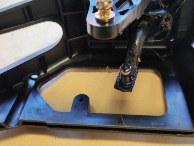 bontott SUZUKI WAGON R PLUS Váltó Kulissza