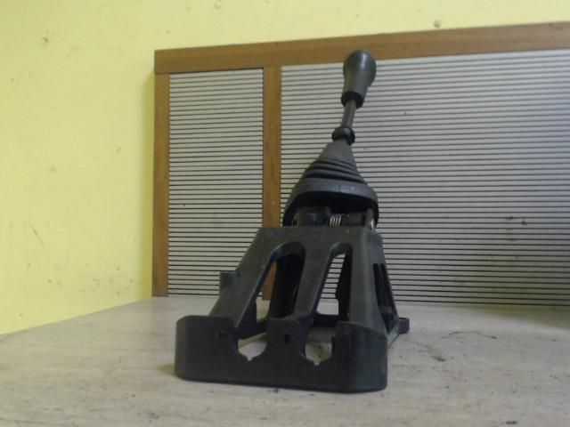 bontott SUZUKI WAGON R PLUS Váltó Kulissza