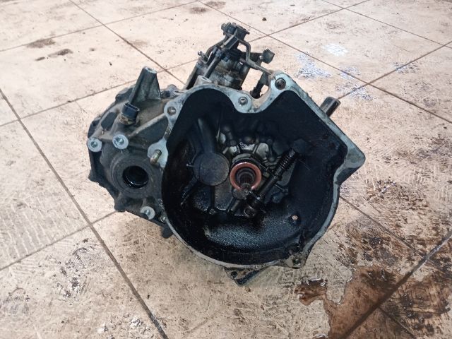 bontott SUZUKI WAGON R PLUS Váltó (Mechanikus)