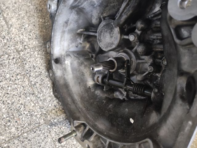 bontott SUZUKI WAGON R PLUS Váltó (Mechanikus)