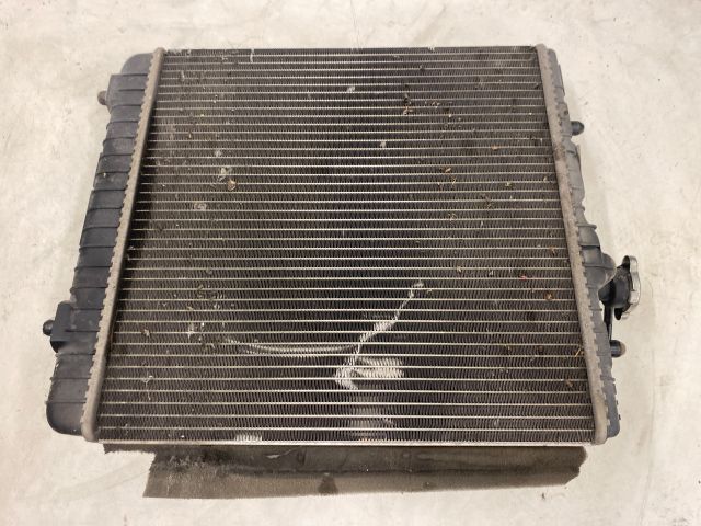 bontott SUZUKI WAGON R PLUS Vízhűtő Radiátor (Nem klímás)