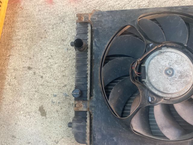 bontott SUZUKI WAGON R PLUS Vízhűtő Radiátor (Nem klímás)