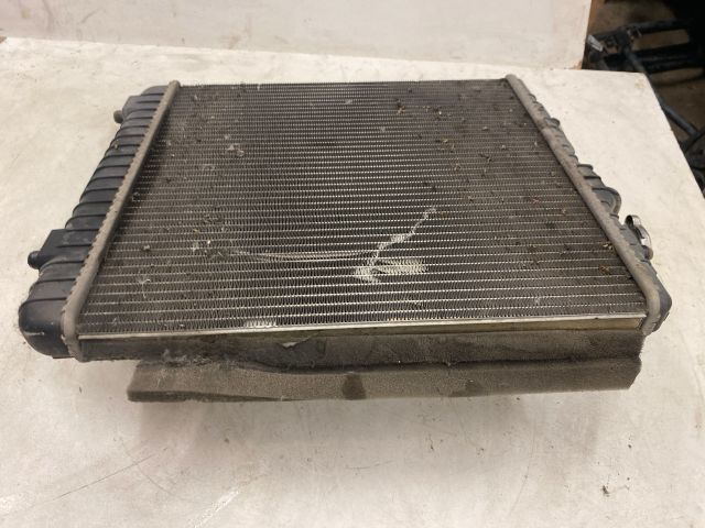 bontott SUZUKI WAGON R PLUS Vízhűtő Radiátor (Nem klímás)