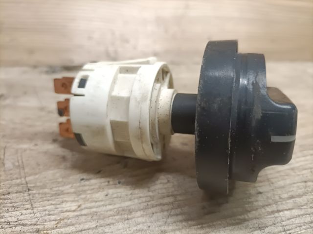 bontott SUZUKI WAGON R PLUS Ablakfűtés Kapcsoló