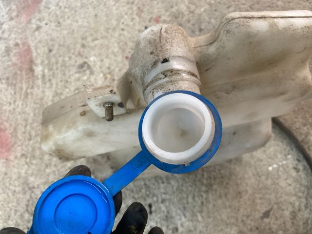 bontott SUZUKI WAGON R PLUS Ablakmosó Tartály