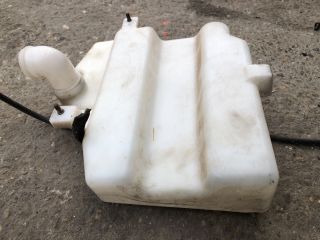 bontott SUZUKI WAGON R PLUS Ablakmosó Tartály