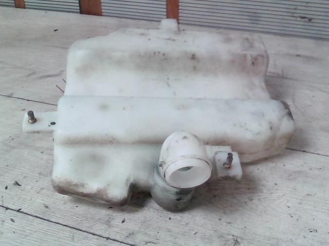 bontott SUZUKI WAGON R PLUS Ablakmosó Tartály