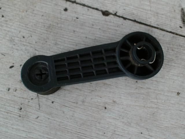 bontott SUZUKI WAGON R PLUS Ablaktekerő Kar (Pozíciófüggetlen)