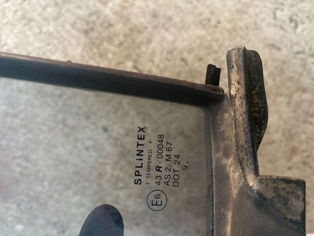 bontott SUZUKI WAGON R PLUS Bal A Oszlop Oldalablak Üveg