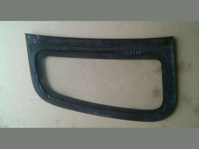 bontott SUZUKI WAGON R PLUS Bal C Oszlop Oldalablak Üveg