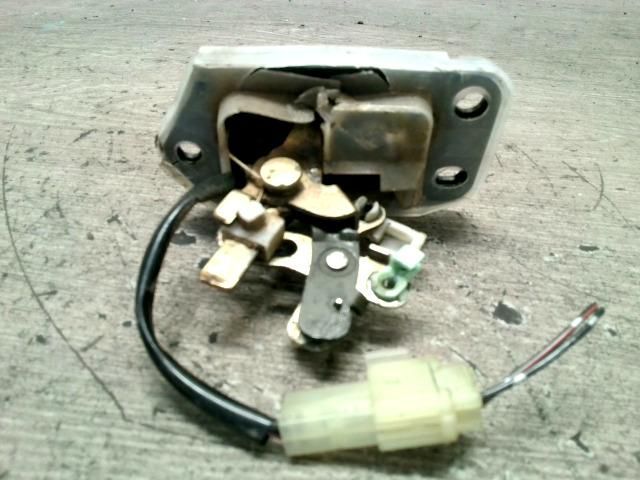 bontott SUZUKI WAGON R PLUS Bal Csomagtérajtó Zárszerkezet