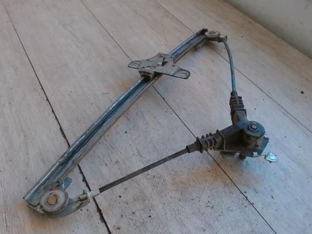 bontott SUZUKI WAGON R PLUS Bal első Ablakemelő Szerkezet (Mechanikus)