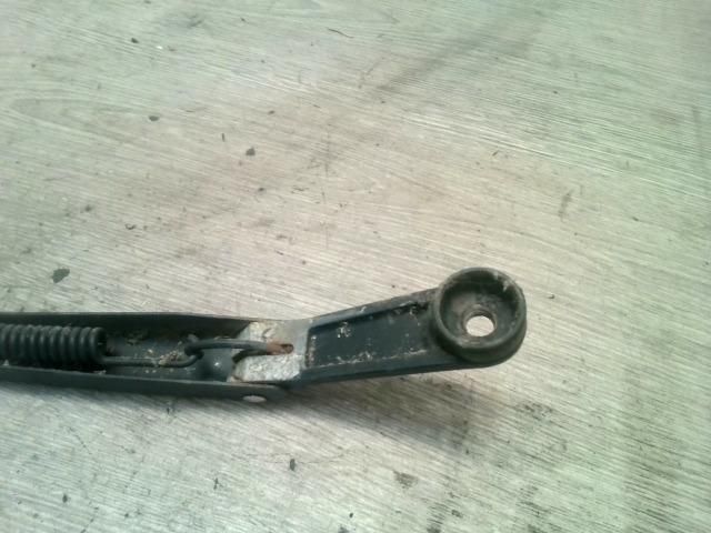 bontott SUZUKI WAGON R PLUS Bal első Ablaktörlő Kar