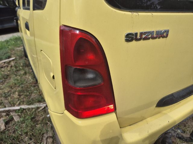 bontott SUZUKI WAGON R PLUS Bal első Ajtó (Részeivel)