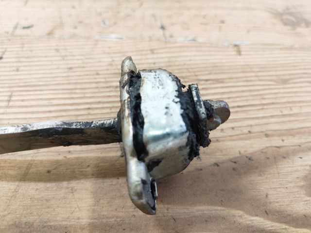 bontott SUZUKI WAGON R PLUS Bal első Ajtóhatároló