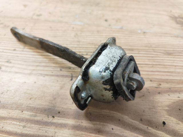 bontott SUZUKI WAGON R PLUS Bal első Ajtóhatároló