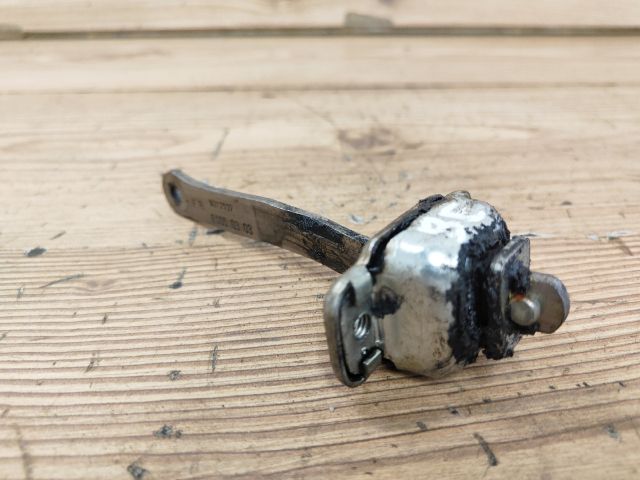 bontott SUZUKI WAGON R PLUS Bal első Ajtóhatároló