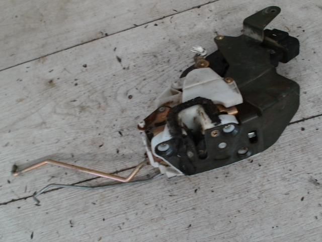 bontott SUZUKI WAGON R PLUS Bal első Ajtózár