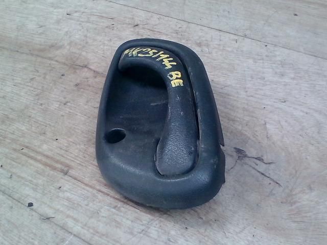 bontott SUZUKI WAGON R PLUS Bal első Belső Kilincs