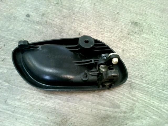 bontott SUZUKI WAGON R PLUS Bal első Belső Kilincs