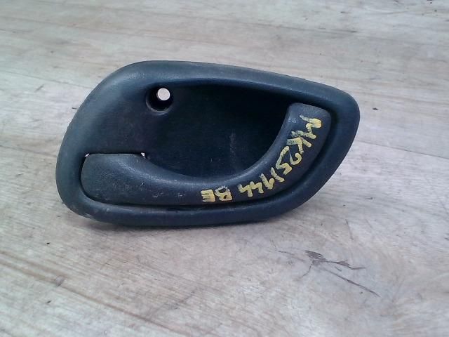 bontott SUZUKI WAGON R PLUS Bal első Belső Kilincs