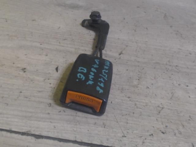 bontott SUZUKI WAGON R PLUS Bal első Biztonsági Öv Csat