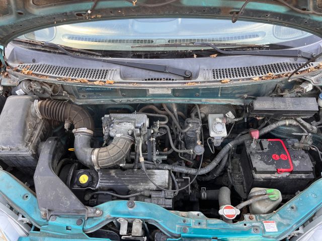 bontott SUZUKI WAGON R PLUS Bal első Dobbetét (Kerékjárati, Műanyag)