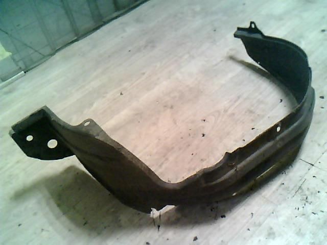 bontott SUZUKI WAGON R PLUS Bal első Dobbetét (Kerékjárati, Műanyag)